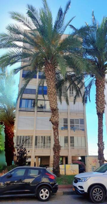 Beautiful 2-Bedroom Sea-View Apartment Netanya Exterior foto